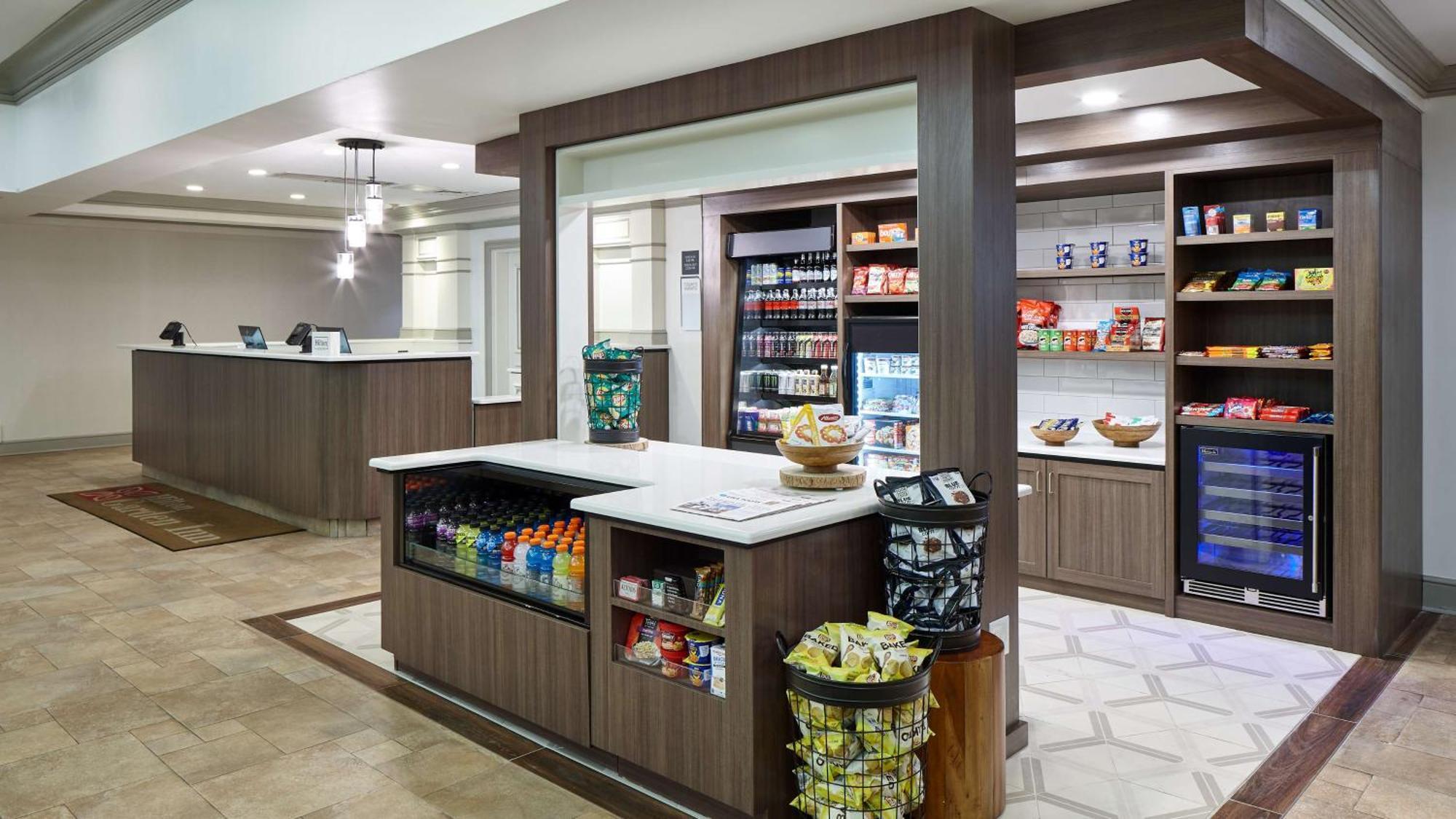 Hilton Garden Inn Мерилвил Екстериор снимка